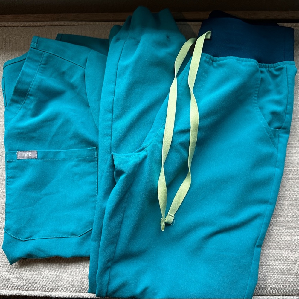 Teal FIGS Scrubs Set